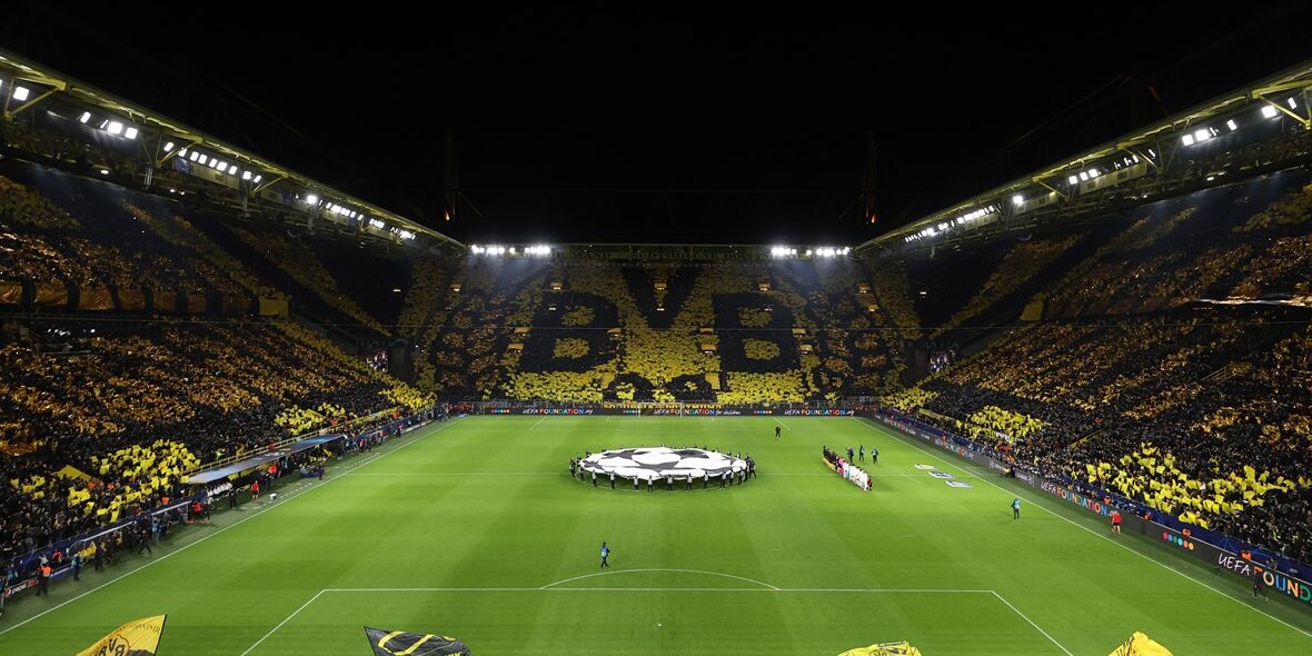 The black and white of the @BlackYellow – Dortmund hit 1m followers in 10 months